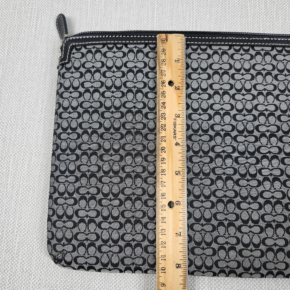 Coach Black Gray Small Signature C Fabric Padded IPad Tablet Sleeve